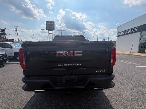 Used 2020 GMC Sierra 1500 AT4 w/ AT4 Premium Package AWD/4WD image 4