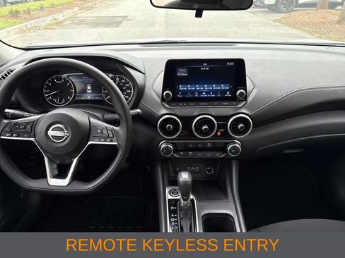 Used 2025 Nissan Sentra SV FWD image 5
