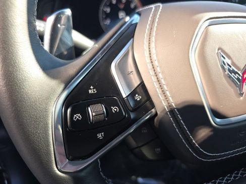 Used 2025 Chevrolet Corvette Stingray w/ Z51 Performance Package image 19