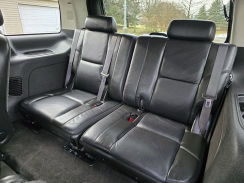 Used 2008 Cadillac Escalade AWD image 12