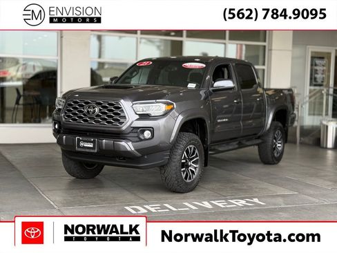 Certified 2023 Toyota Tacoma TRD Sport image 1