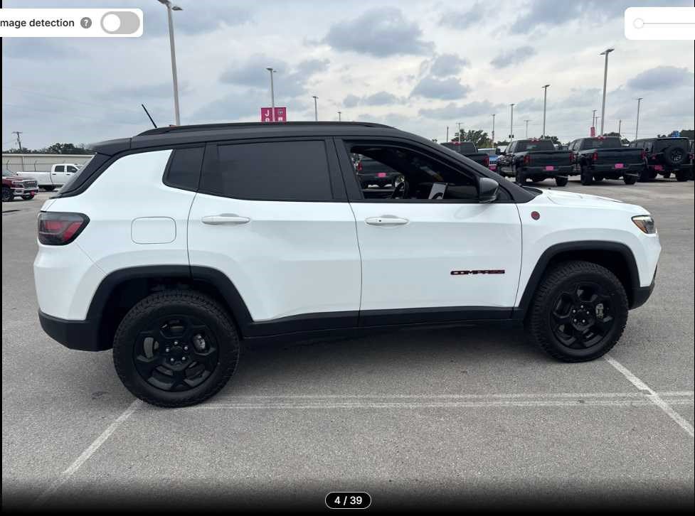 Used 2023 Jeep Compass Trailhawk w/ Trailhawk Elite Group AWD/4WD image 3