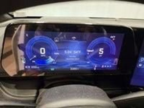 New 2025 Chevrolet Blazer EV LT AWD/4WD image 18