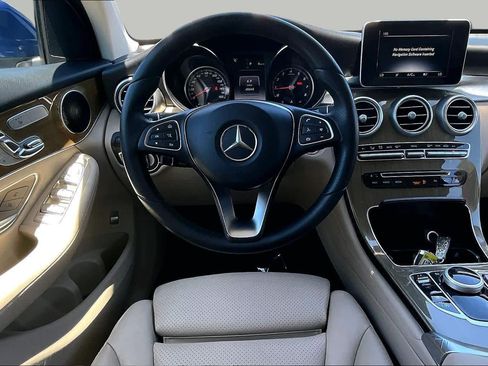 Used 2018 Mercedes-Benz GLC 300 image 5