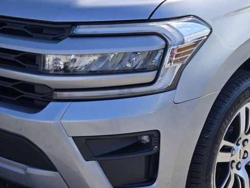 Used 2022 Ford Expedition XLT RWD image 10