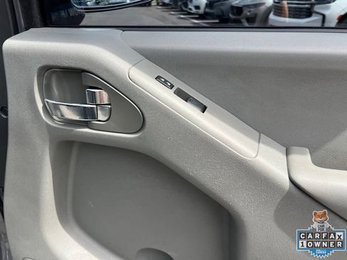 Used 2020 Nissan Frontier SV image 49