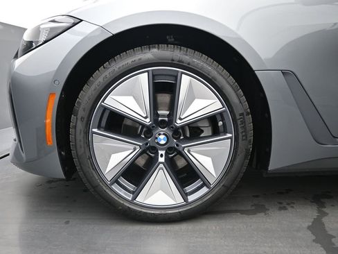 New 2026 BMW i4 eDrive40 w/ Premium Package RWD image 4