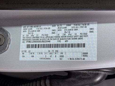 Used 2025 Ford Escape ST-Line Select AWD/4WD image 29