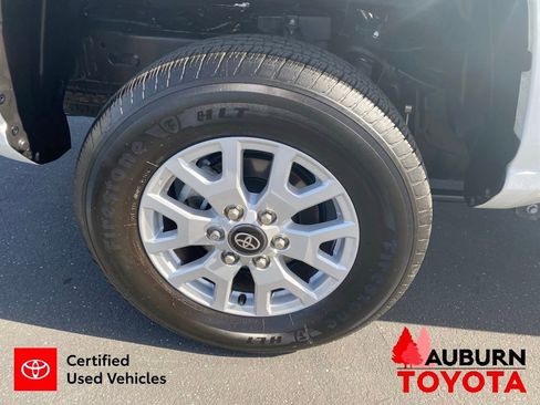 Certified 2024 Toyota Tacoma SR5 AWD/4WD image 12