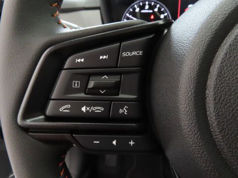 New 2025 Subaru Crosstrek 2.5i Limited w/ Crosstrek Mirror Package image 13