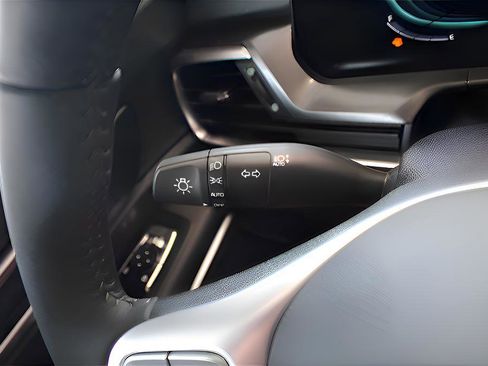 New 2025 Kia Telluride S image 18