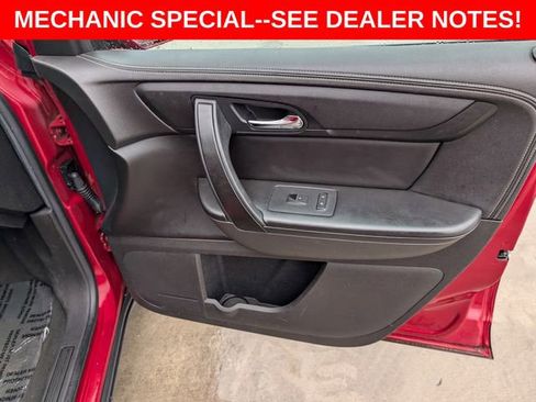 Used 2014 Chevrolet Traverse LT w/ LPO, 'HIT The Road' Package image 29