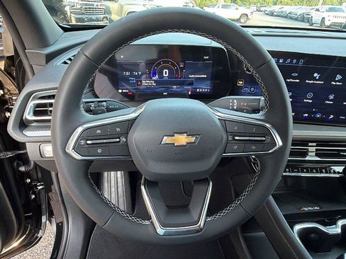 New 2026 Chevrolet Traverse LT w/ Driver Confidence Package FWD image 22