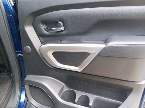 Used 2019 Nissan Titan PRO-4X w/ Pro-4x Convenience Package image 24