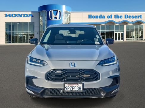 Certified 2025 Honda HR-V Sport image 2