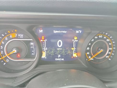 Used 2024 Jeep Wrangler Sport S image 21