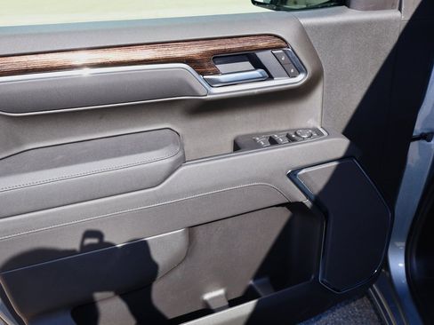 New 2026 GMC Sierra 1500 Elevation image 12