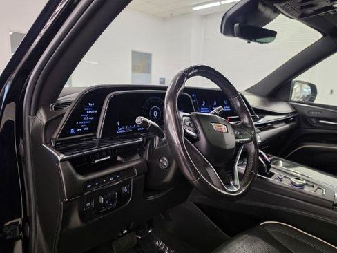 Used 2023 Cadillac Escalade Sport AWD/4WD image 7