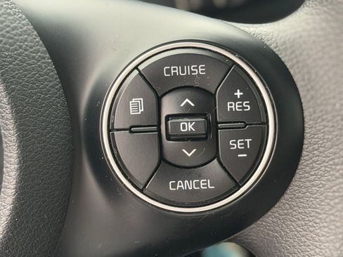Certified 2021 Kia Soul LX FWD image 29