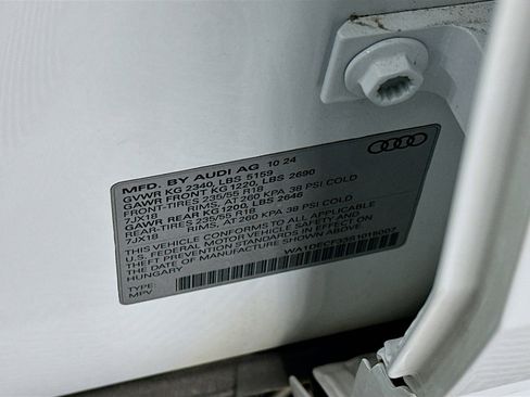 Used 2025 Audi Q3 2.0T Premium AWD/4WD image 12