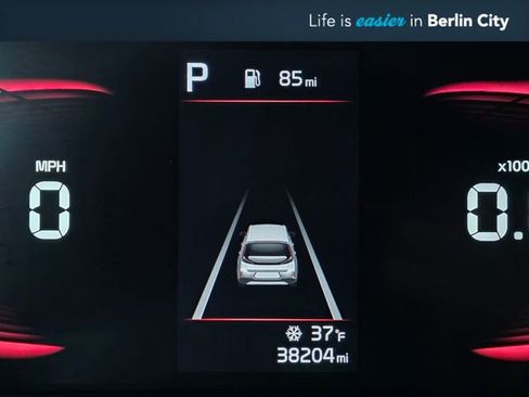 Certified 2025 Kia Soul LX w/ LX Technology Package image 28