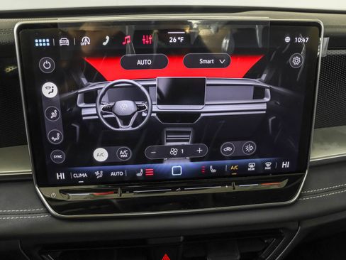 New 2026 Volkswagen Tiguan SE image 28