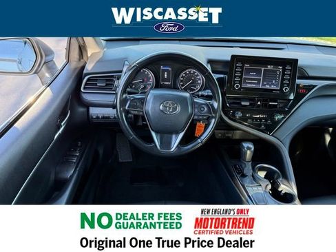 Used 2024 Toyota Camry SE image 7