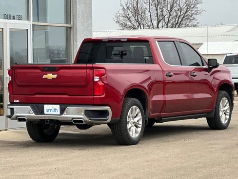 Used 2022 Chevrolet Silverado 1500 LTZ image 3