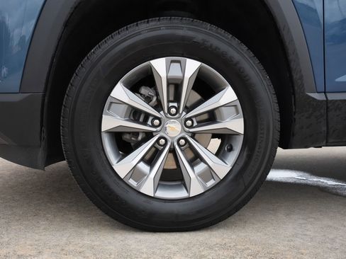 Used 2025 Chevrolet Equinox LT image 29