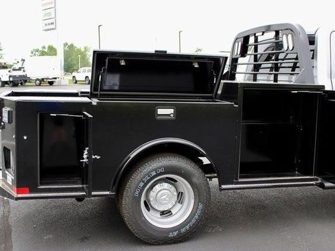 New 2024 RAM 3500 Tradesman image 9