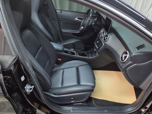 Used 2019 Mercedes-Benz CLA 250 4MATIC image 13