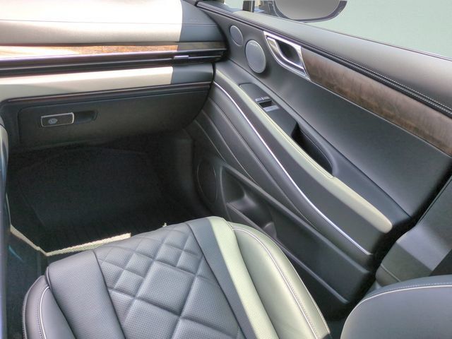 Used 2025 Genesis GV80 3.5T Prestige AWD/4WD image 13