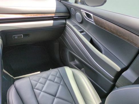 Used 2025 Genesis GV80 3.5T Prestige AWD/4WD image 13