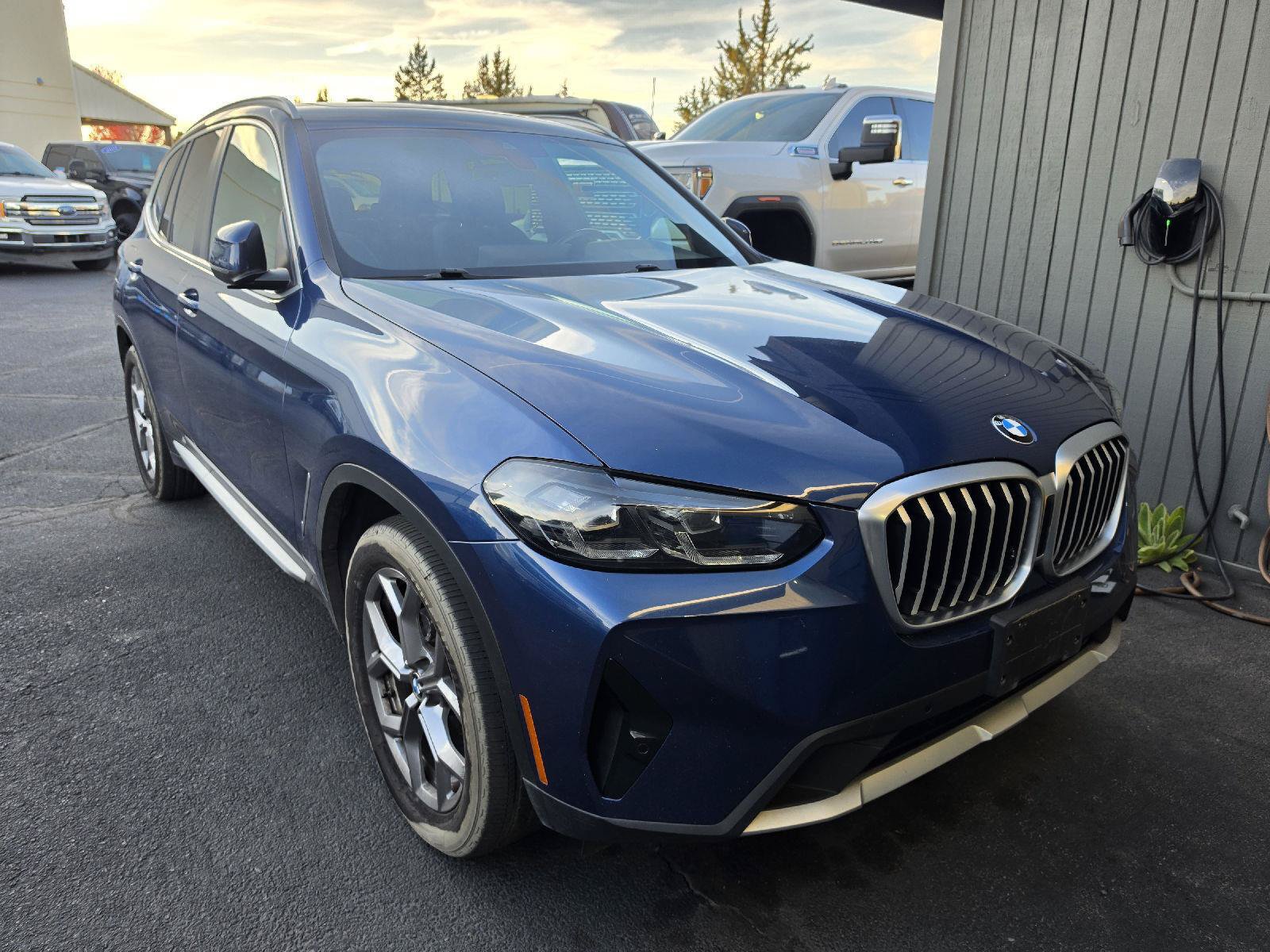 Used 2022 BMW X3 xDrive30i w/ Premium Package 2 AWD/4WD image 4