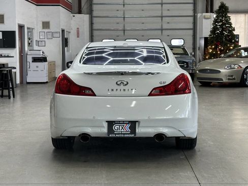 Used 2011 INFINITI G37 Journey w/ Premium Pkg image 3