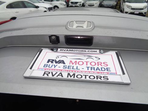 Used 2017 Honda Civic EX-L image 18
