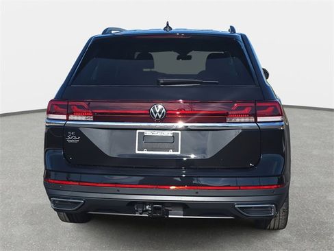 New 2026 Volkswagen Atlas SE image 6