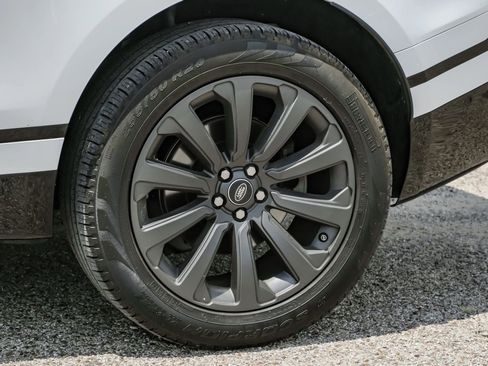 Used 2018 Land Rover Range Rover Velar R-Dynamic SE image 52