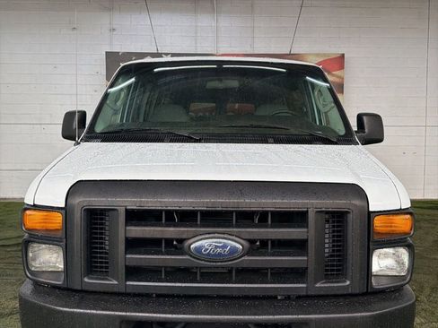 Used 2011 Ford E-350 and Econoline 350 XL w/ PWR Windows & Locks Group image 5