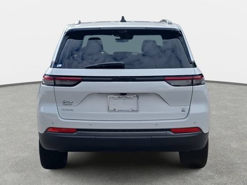 New 2026 Jeep Grand Cherokee Limited AWD/4WD image 6