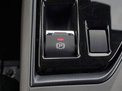 Certified 2025 Subaru Crosstrek 2.5i Limited w/ Popular Package #4A AWD/4WD image 30