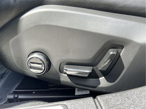 Used 2024 Volvo S60 B5 Core image 28
