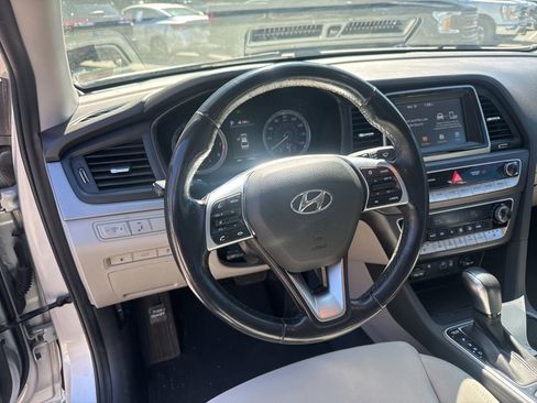 Used 2019 Hyundai Sonata SEL image 9
