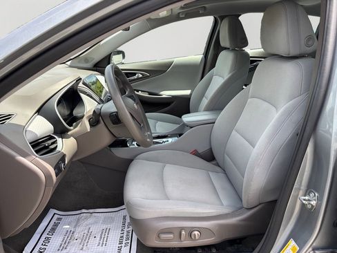 Used 2024 Chevrolet Malibu LT FWD image 24