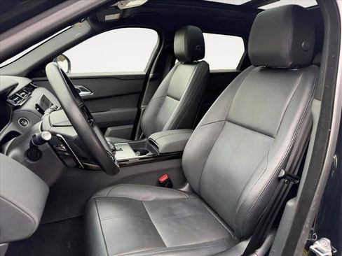 Used 2025 Land Rover Range Rover Velar Dynamic SE image 13