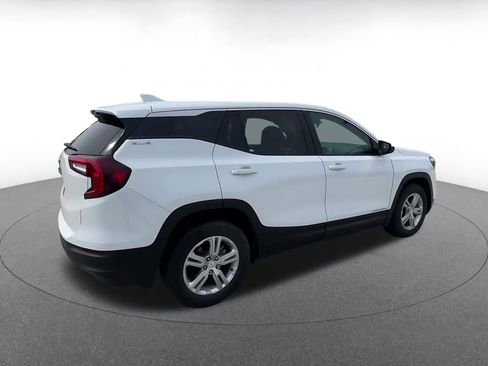 Used 2024 GMC Terrain SLE FWD image 15