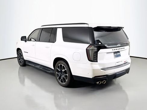 Used 2025 Chevrolet Suburban RST w/ RST Capability Package AWD/4WD image 7