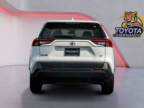 Used 2023 Toyota RAV4 LE FWD image 6