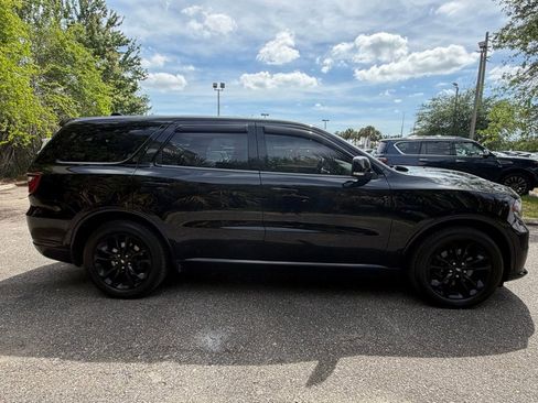 Used 2020 Dodge Durango R/T w/ Technology Group AWD/4WD image 11