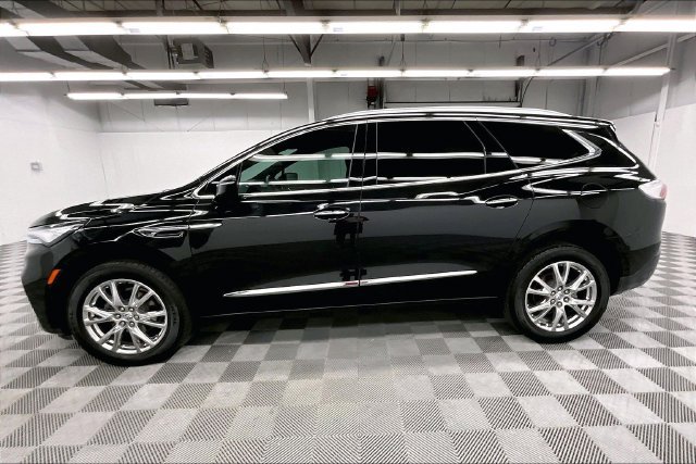 Used 2024 Buick Enclave Essence w/ Experience Buick Package AWD/4WD image 13